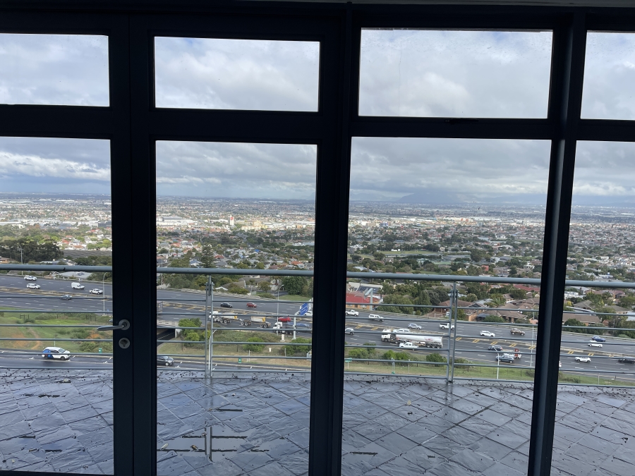 Commercial Property for Sale in Uitzicht Western Cape